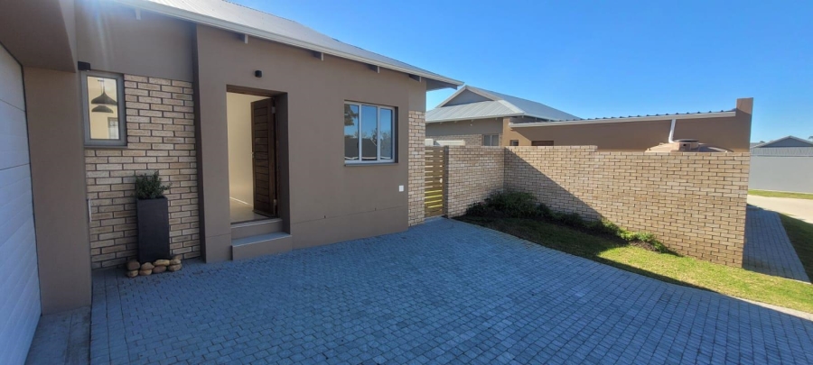 3 Bedroom Property for Sale in Mooikloof Country Estate Western Cape